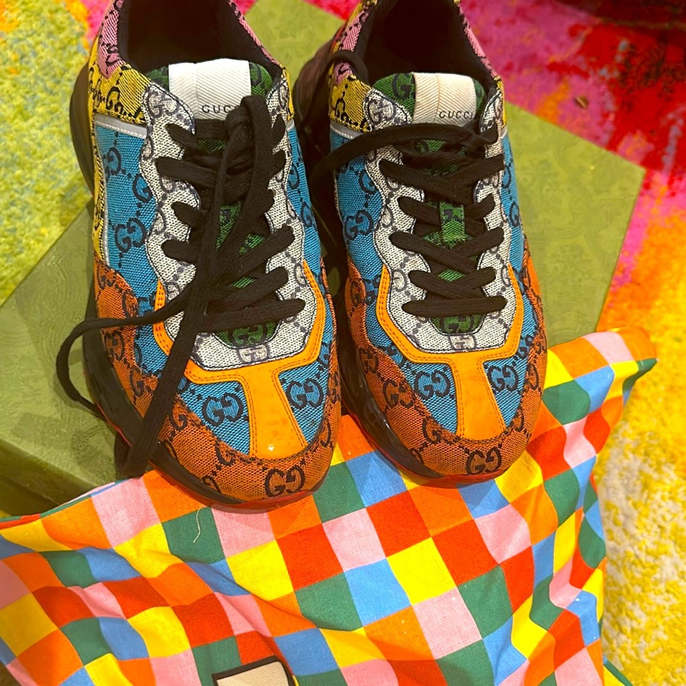 Gucci multi colored sneakers - Picture 1 of 2